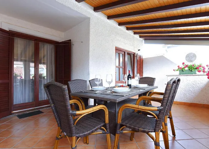 Away From 2 Apartmán