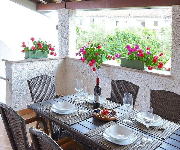 Away From 2 波雷奇